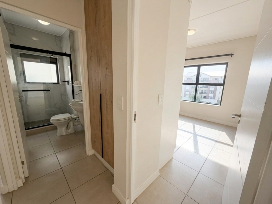 To Let 2 Bedroom Property for Rent in Burgundy Estate Western Cape